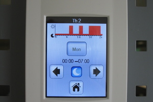  Uhrenthermostat „TempCo Touch“ von Purmo  