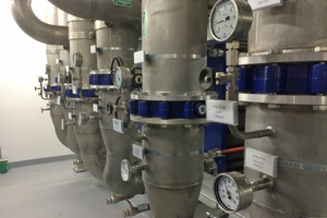  Kühlwasserzentrale in Edelstahl für ein Hochleistungs-Rechenzentrum 