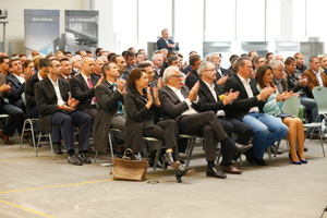  Applaus für die „Green Factory Allgäu“, die energieautarke Produktionshalle der Müller Produktions GmbH in Ungerhausen.  