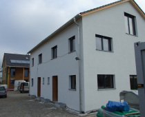 In vier neu gebauten Einfamilienh?user in M?nchen kam ein Luftverteilsystem f?r die kontrollierte Wohnrauml?ftung von Fr?nkische zum Einsatz
