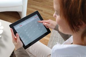  In einer Modellwohnung im bayerischen Planegg erprobt E.ON Technologien für ein „Smart Home“ 