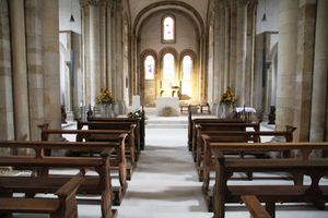  Hell, freundlich und warm präsentiert sich seit Oktober 2013 der Innenraum der Stiftskirche St. Johannis. 