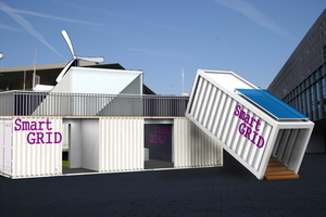  Die mobile Containerarchitektur steht für einen typischenGewerbebau der Sonderschau „Smart Powered Building – Ihr Gebäude im Smart Grid“. 