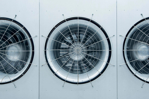  Drei „ZerAx“-Ventilatoren im Parallelbetrieb 