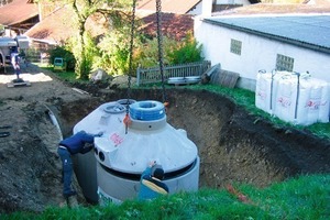  Einbau des Pufferspeichers aus Stahlbeton-Fertigteilen, Typ PUD 3000, Druck haltend 