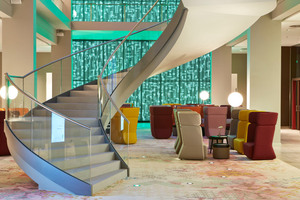  Die Lobby-Lounge des Steigenberger Hotels am Kanzleramt 