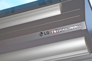 Türluftschleier von Teddington, der mit Technik von LG Electronics ausgestattet ist  
