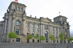  Der Deutsche Bundestag gehört zu den ersten Objektfunkanlagen im digitalen BOS-Funknetz, die ihren Betrieb aufgenommen haben 