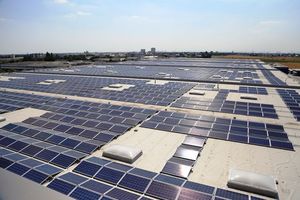  Die größte kristalline Aufdach-Solaranlage Europas ist derzeit in Heddesheim bei Mannheim zu finden 