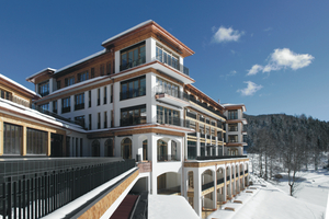  Mit der Eröffnung des „Schloss Elmau Retreat“ wird das „Schloss Elmau“ um ein exklusives „Hotel im Hotel“ erweitert. 