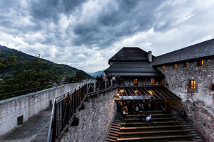  Abenddinner auf Burg Kaprun 