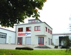  Auf Initiative von Zewotherm wurde gemeinsam mit 
Unatherm das Joint-Venture UnionPipe am Standort in Reichshof-Wehnrath ins Leben gerufen, um PE-RT-Rohre für Zewotherm zu fertigen 