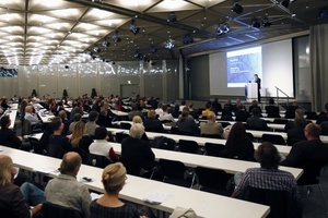  Drei Fachkonferenzen bilden das Rahmenprogramm der glasstec 2014. 