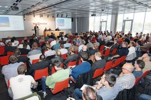  240 Fachleute aus ganz Deutschland trafen sich beim 3. Viessmann Wärmepumpen-Forum am Unternehmensstammsitz in Allendorf (Eder) 
