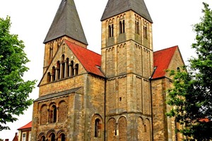  Die alte Stiftskirche in Ochtrup heizt mit einer neuen Flächenheizung. 