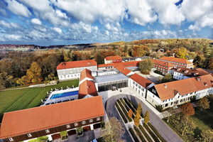  Das Hotel und Spa „Gräflicher Park“ in Bad Driburg bietet den Komfort eines 4-Sterne-Superior-Hauses. 