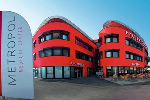  Die Architekten Planwerk aus Würzburg entwarfen das Metropol Medical Center in Nürnberg als vierstöckigen, roten Bau 