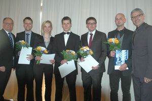  Preisträger Bachelor (v.l.n.r.): Alf Bauer, Vorstandsvorsitzender Förderverein, Hartmut Thiem, Adriane Steinborn, Gabor Braniek, Daniel Besendorf, Daniel König, Prof. Holger Hahn  