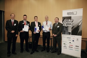  Preisverleihung mit (v.l.n.r.): Bruno Kloubert (MarDirect), Hans Symanczik (Kieback&amp;Peter), Jan Spelsberg (spega - spelsberg gebäudeautomation), Yusuf Kör (Saia-Burgess); moderiert wurde die Übergabe von Herrn Volker Röhl (Strabag PFS und Präsident der BACnet Interest Group Europe BIG-EU) 