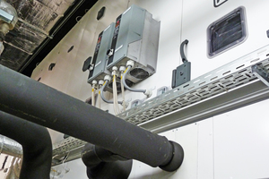  Bei Großereignissen in der Sommerzeit kann eine dezentrale Kältemaschine inkl. Pumpe und Zwischenspeicher aufgestellt werden und mittels Kälteschläuchen mit der vorhandenen Verrohrung der RLT-Anlage verbunden werden 