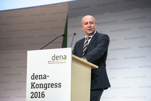  Eröffnungsplenum: Andreas Kuhlmann, Vorsitzender der Geschäftsführung Deutsche Energie-Agentur GmbH (dena)  