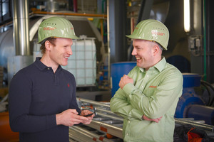  Viel Freude an der Energiewende haben Alexander Paul, Leiter des operativen Geschäfts der Geiger Energietechnik (rechts) und Projektingenieur Jan Seibert. 