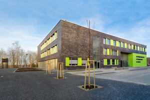  Ein Gebäude mit Niedrigstenergiestanadard: Wie die gesetzlichen Vorgaben unterschritten werden können, zeigt die Ostfalia-Hochschule für angewandte Wissenschaften am Standort Salzgitter. 