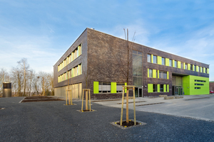  Ein Gebäude mit Niedrigstenergiestanadard: Wie die gesetzlichen Vorgaben unterschritten werden können, zeigt die Ostfalia-Hochschule für angewandte Wissenschaften am Standort Salzgitter. 
