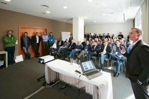  Die zahlreichen Produktinformations-Vorträge wurden von den Teilnehmern rege genutzt. 