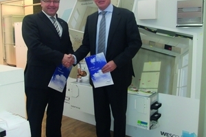  Christian Bolsmann, Geschäftsführer Pluggit GmbH (links) mit Erling Boller, CEO der Wesco AG
 