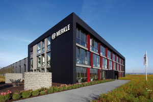  Betriebsgebäude von AHP Merkle in Gottenheim/Baden; der Preisindex des DEPV dient als Orientierung für die Liefervereinbarung über 100 t Holzpellets pro Jahr 