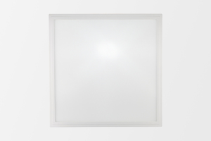  Design-LED-Panel im Format 618 mm x 618 mm mit Mikroprismen für eine homogene und blendungsamre Lichtverteilung 