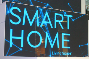  Am Stand von ABB ging es für das „Smart Home“ hoch hinaus – ... 