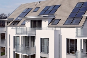  Velux-Solarkollektoren integrieren sich besonders harmonisch ins Dach
(Foto: Velux Deutschland GmbH) 
