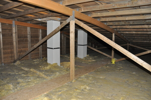  Im Dachraum wurden die Abgasanlagen durch Leichtbauschächte geführt, die alle Sicherheits- und Brandschutzanforderungen erfüllen. 