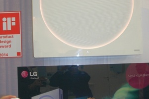  Die elegante „Artcool Stylist Inverter V“ stand bei LG im Mittelpunkt des Ausstellungsbereichs für Heimklimaanlagen; … 
