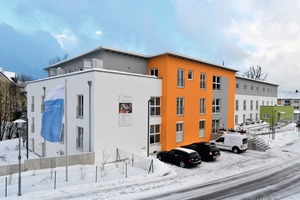  Die enge Zusammenarbeit beim Bauvorhaben des Albert-Schweitzer-Seniorenzentrums in Creußen ist beispielhaft für die Umsetzung energieeffizienter Konzepte im Objektbau 