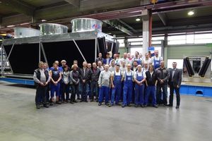  Der 3000ster hybride Trockenkühler von Jaeggi verlässt das Werk in Fürstenfeldbruck.  