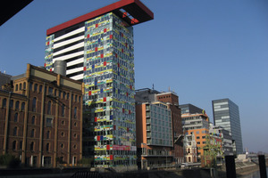  Ansicht des Stadthafens mit dem Hyatt im Hintergrund 