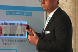  priva-Gebietsvertriebsleiter Andreas Fischer stellte die intuitive Gebäudeautomation live vor. 