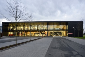  Das neue Schulungs- und Kommunikationszentrum von Stiebel Eltron, der Energy Campus, ist mit einer offiziellen Einweihungsfeier in Betrieb genommen worden.  