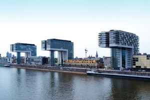  Blick auf die drei unmittelbar am Rhein errichteten Kranhäuser 