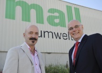 Michael Mall, Vorsitzender des Stiftungsvorstands (links), und Markus Grimm, Sprecher der Gesch?ftsf?hrung der Mall GmbH