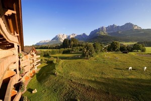  Panoramablick auf den Wilden Kaiser 