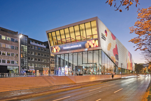  Das Deutsches Fußballmuseum Dortmund wurde im Oktober 2015 eröffnet. 