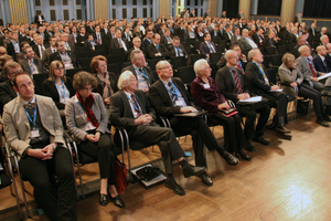  Volles Haus bei den Festvorträgen 