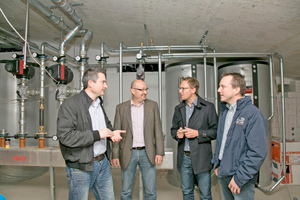  Die herausfordernde Komplexität der TGA wurde gewissermaßen als Gemeinschaftsprojekt, in sehr enger Abstimmung zwischen allen Beteiligten in der Wertschöpfungskette gestemmt: TGA-Fachplaner Dipl.-Ing. Philipp Ankelin (links) auf der planenden sowie Michae 