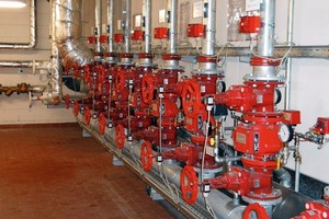  Von der Sprinklerzentrale aus wird mittels sieben Alarmventilstationen die Löschanlage gesteuert 