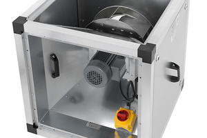  Die Thermo-Multibox „MUB/T“ von Systemair wird als kompakte Einheit in Entlüftungsanlagen für Großküchen eingesetzt. Hier ist der AC-Motor vom Luftstrom getrennt und wird per FU geregelt. 