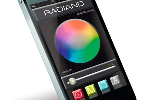  „Intelligente“ Technologien steuern Lichtfarben, Helligkeit und Lichtszenen; optional sind digitale Fernsteuerungen wählbar, auch per Smartphone 